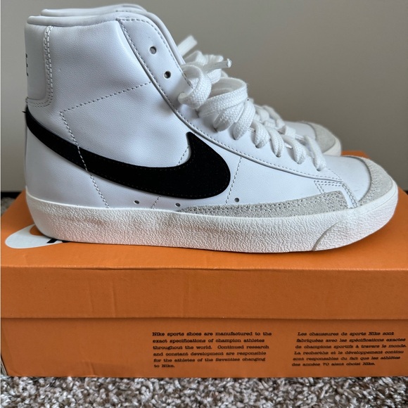 Nike White and Black High-Top Sneakers - Picture 2 of 6
